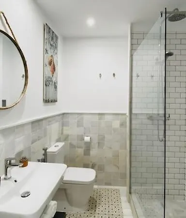 Lovely 2-bed In 1min To Gran Via De Colon By Sharingco